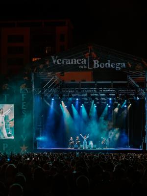 Rancapino Chico y María Terremoto Solera y Compás Tío Pepe Festival Veranea en la bodega